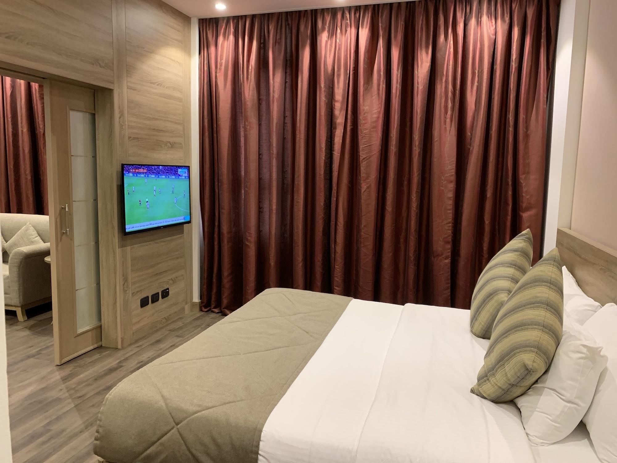 Carlton Al Moaibed