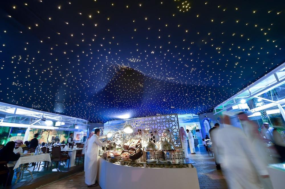 Hotel Carlton Al Moaibed 5*